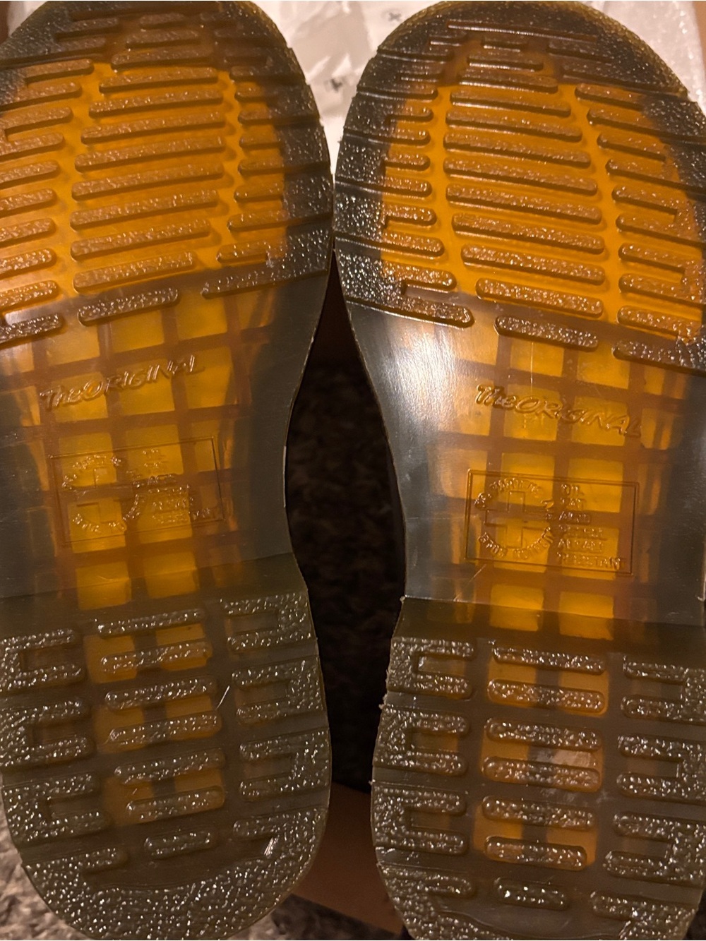 Dr. Martens GRAEME
Analine Leather Chelsea Boots - Picture 2 of 6